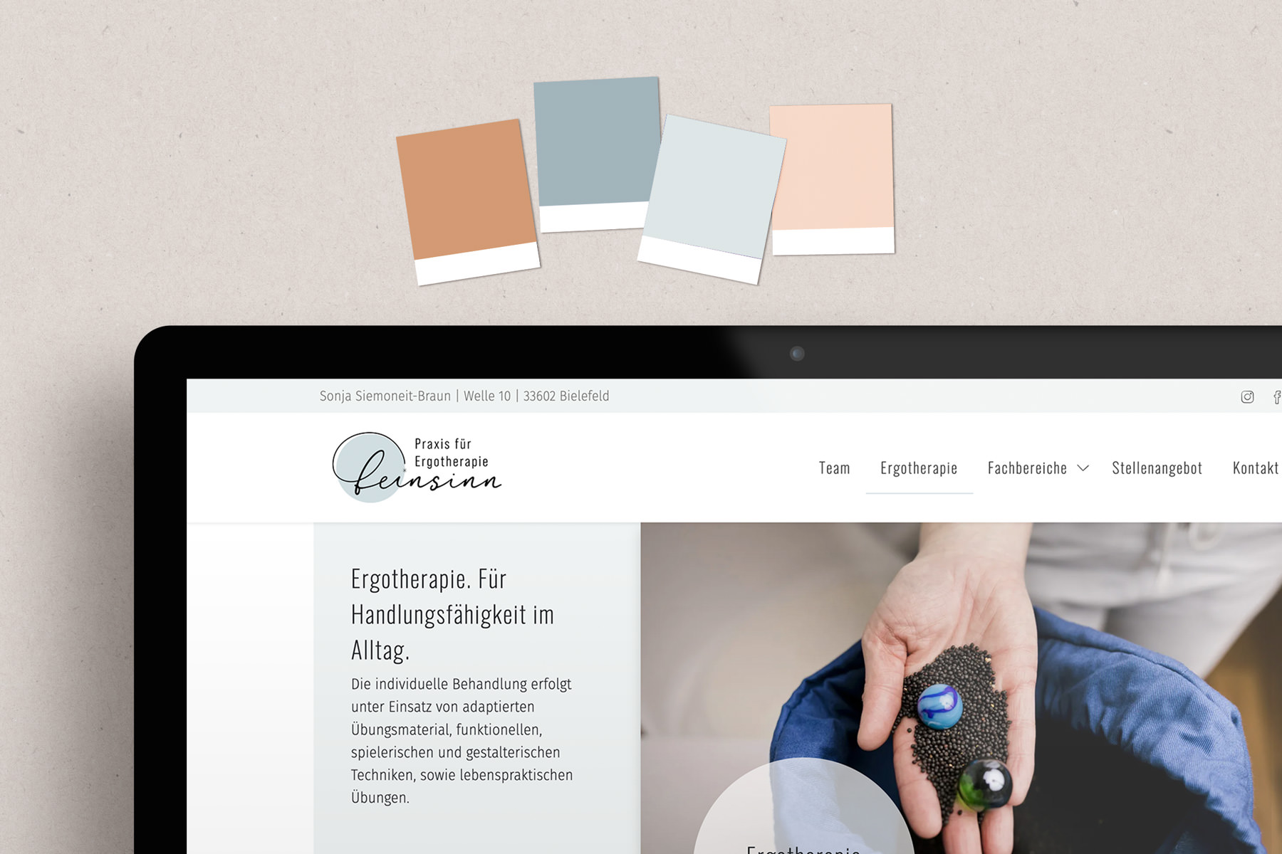 Website für neue Ergotherapie-Praxis, Website-Ansicht und Farbkarten